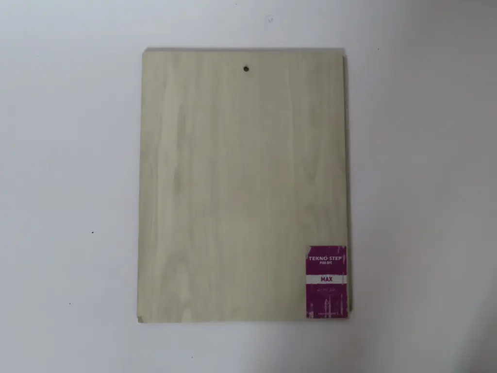 PISO DE VINYL MAX SPC (5MM TEXTURA EN RELIEVE)